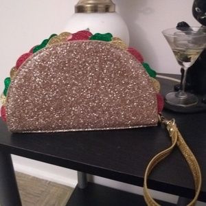 Taco Clutch